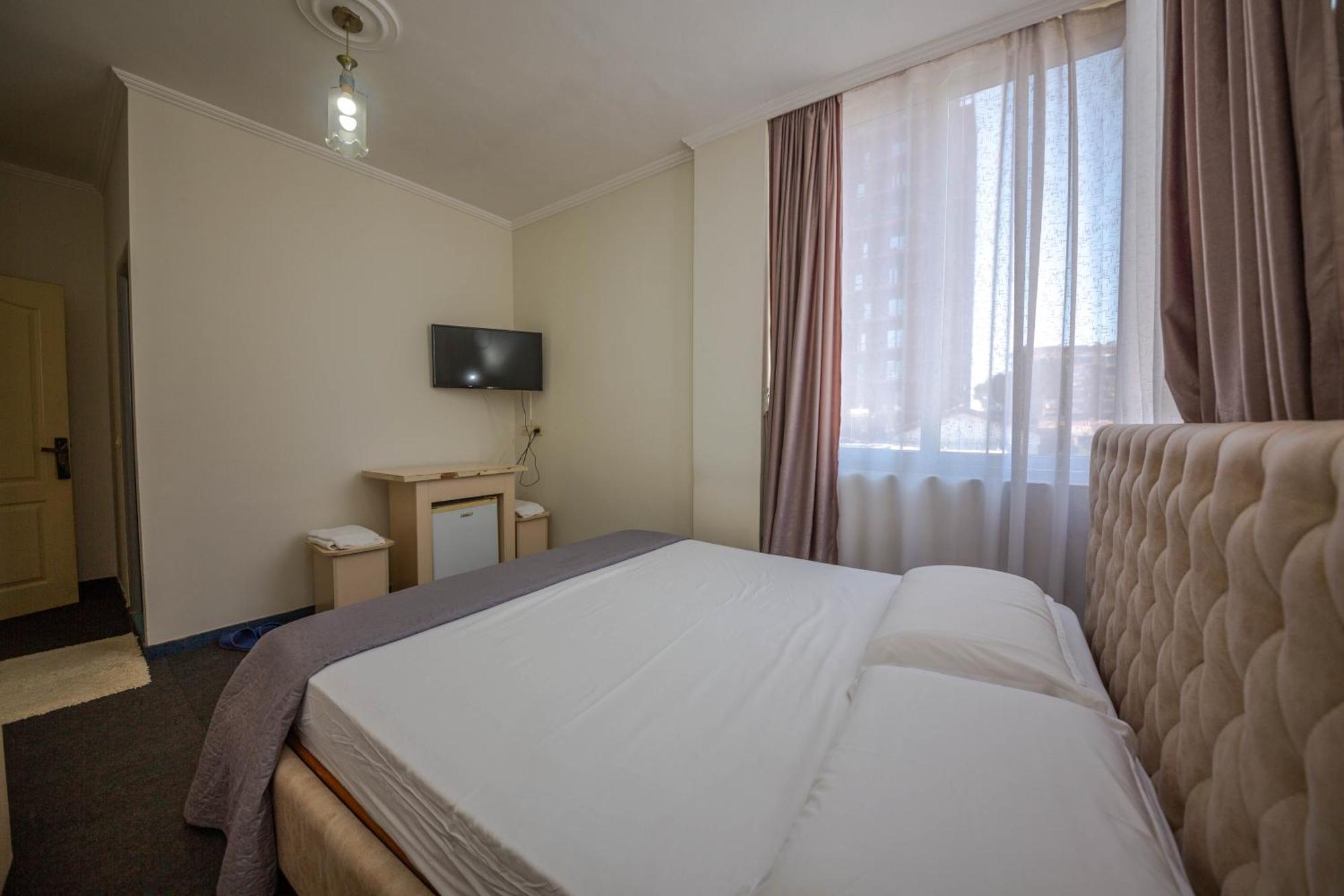 Hotel 3A 地拉那 外观 照片