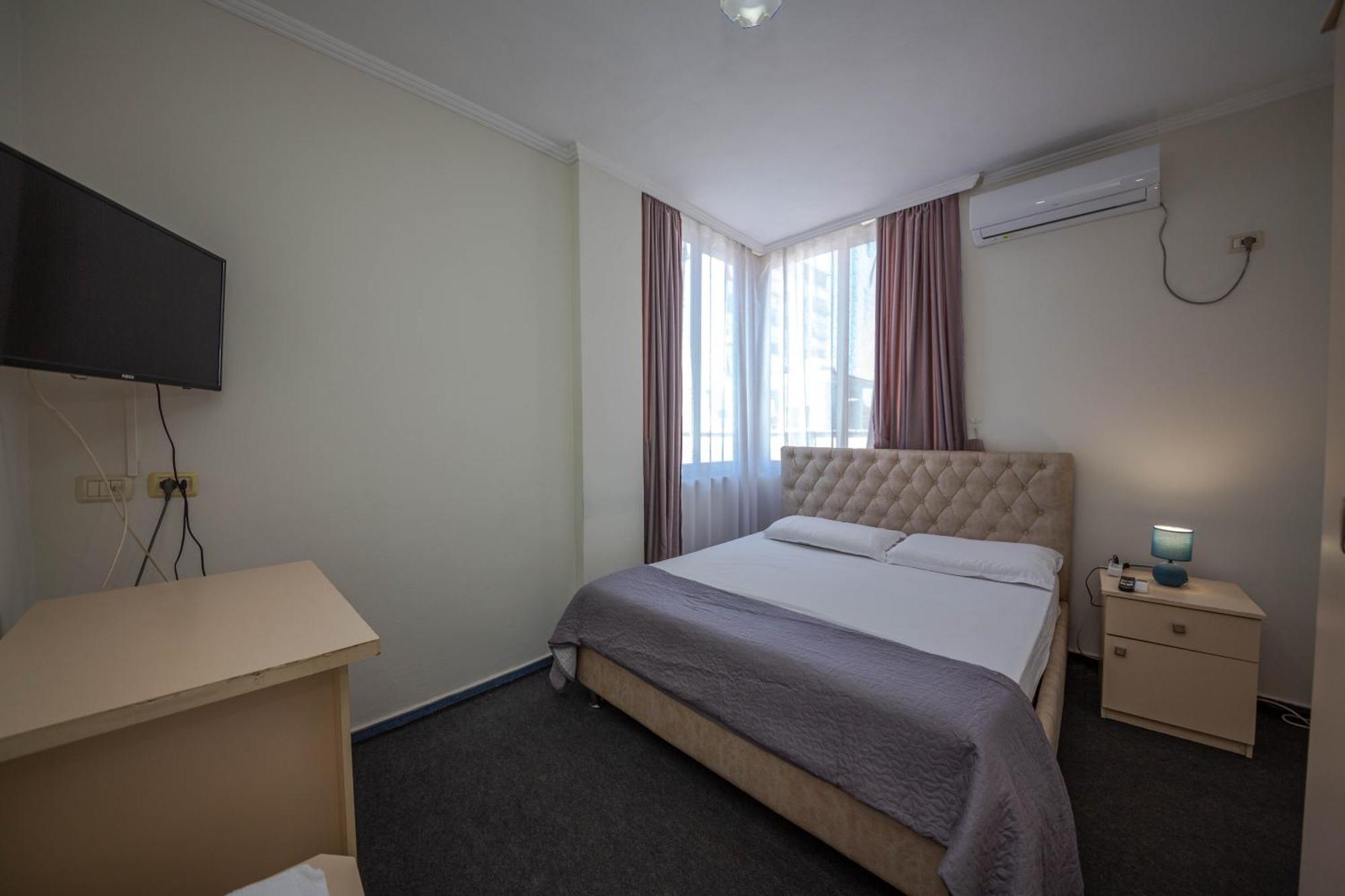 Hotel 3A 地拉那 外观 照片